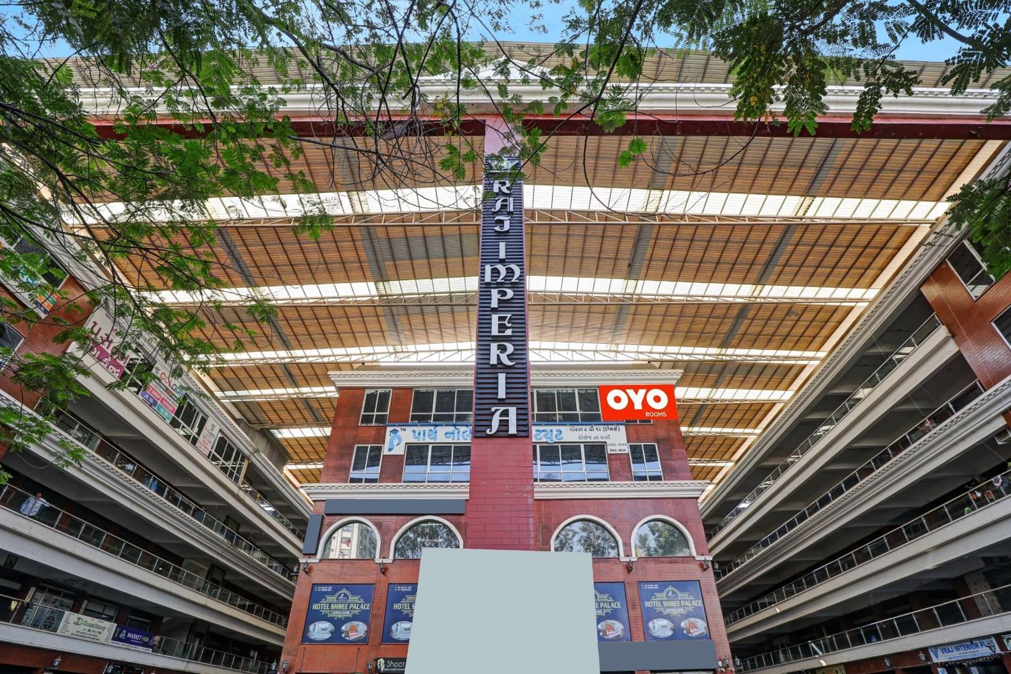 Hotel O Shree Palace Utrān Eksteriør billede